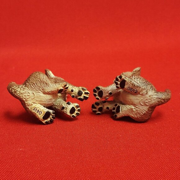 Wolf Pup Figurines Wild Safari North American Wildlife Collection 2007 - Picture 5 of 11